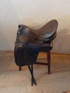 Country Dressage 16.5" Saddle